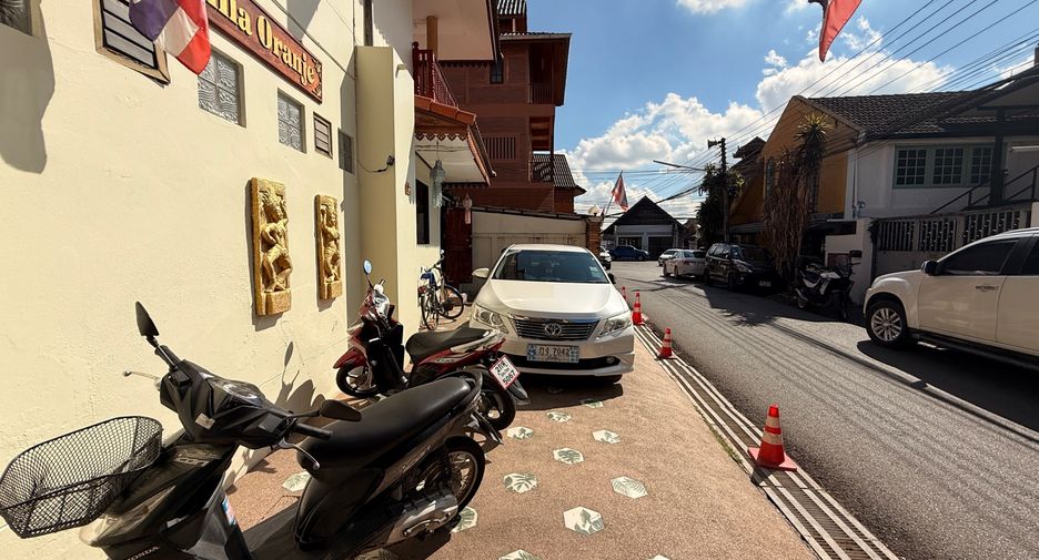 出售 9 卧室 酒店 在 Mueang Chiang Mai, Chiang Mai