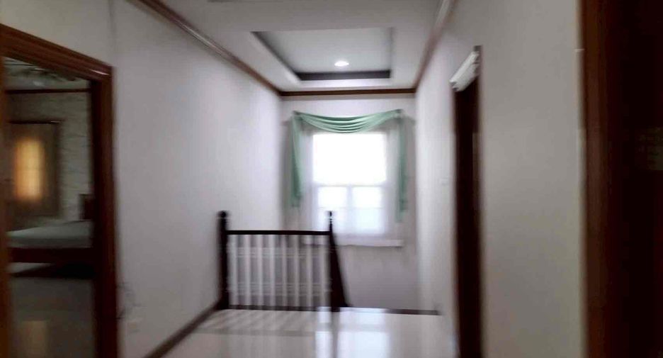For rent 5 bedrooms villa in Bang Lamung, Chonburi