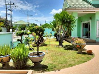 For rent 5 bedrooms villa in Bang Lamung, Chonburi