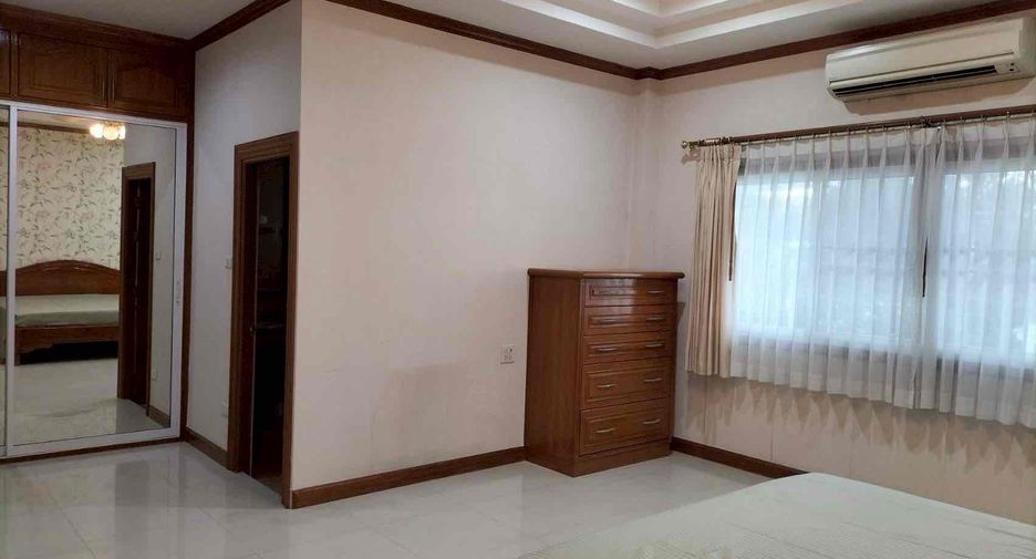 For rent 5 bedrooms villa in Bang Lamung, Chonburi