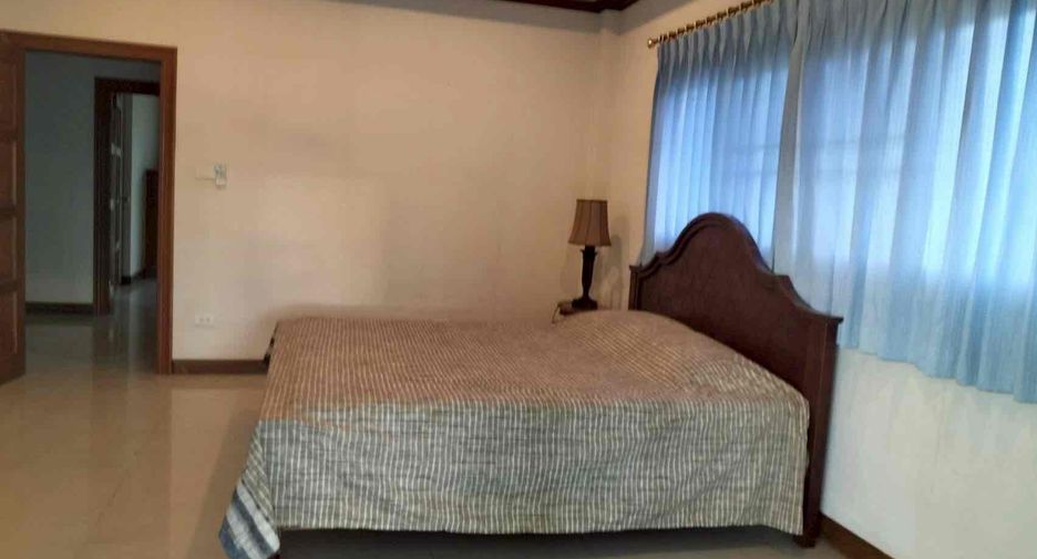 For rent 5 bedrooms villa in Bang Lamung, Chonburi