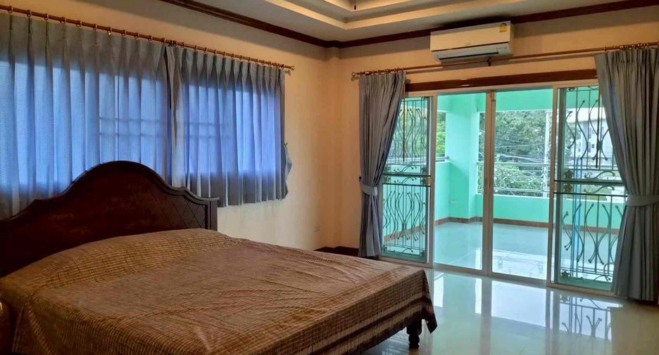 For rent 5 bedrooms villa in Bang Lamung, Chonburi
