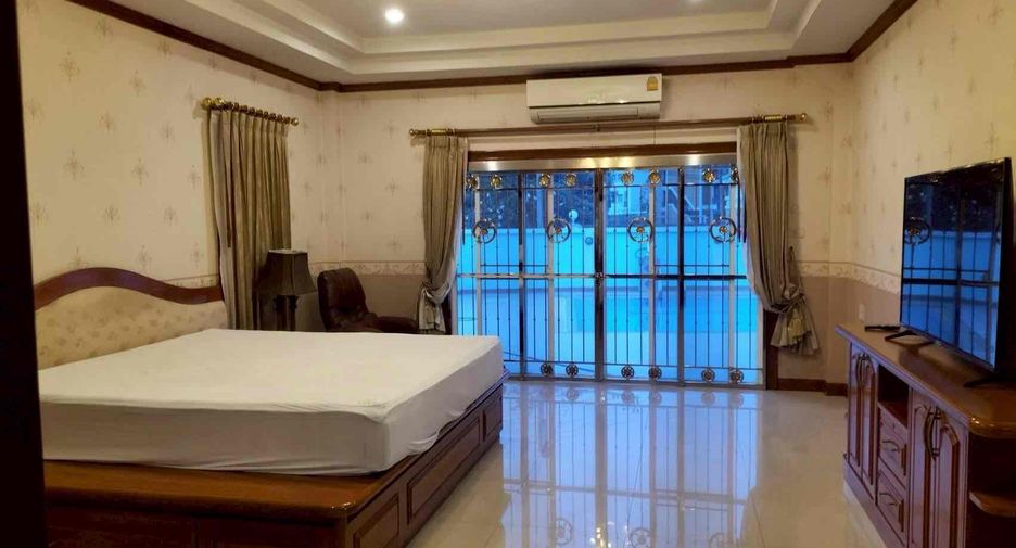 For rent 5 bedrooms villa in Bang Lamung, Chonburi