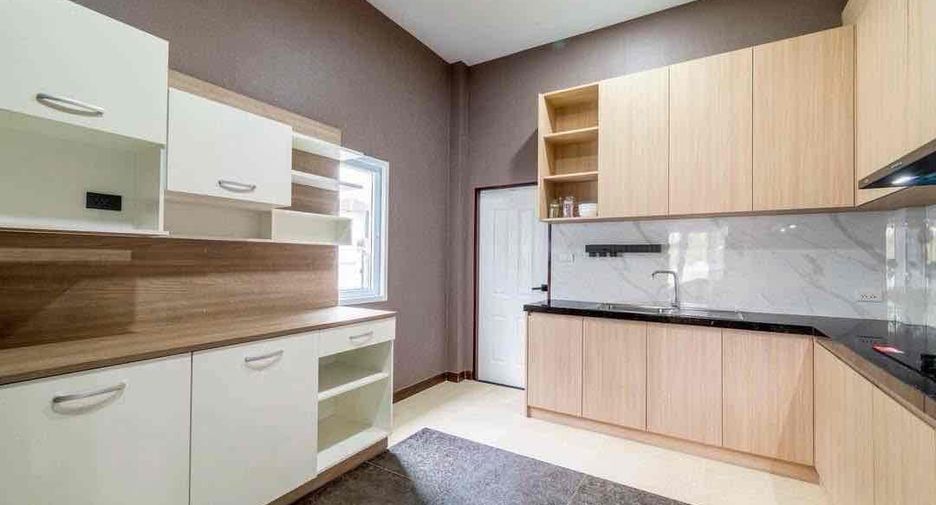 For sale 3 bedrooms villa in Bang Lamung, Chonburi