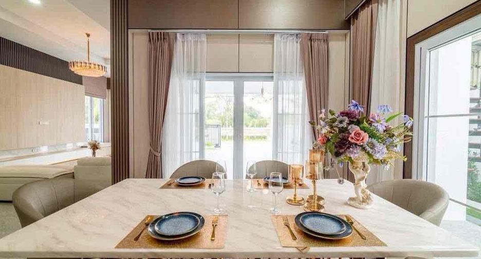 For sale 3 bedrooms villa in Bang Lamung, Chonburi