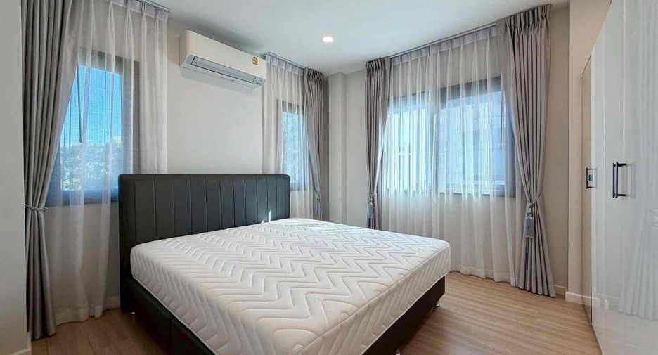 出租 4 卧室 别墅 在 Bang Lamung, Chon Buri