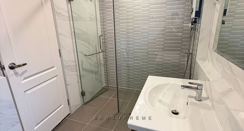 For rent and for sale 4 bedrooms house in Bang Kruai, Nonthaburi