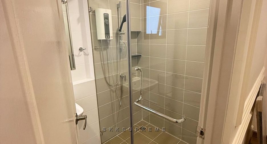 For rent and for sale 4 bedrooms house in Bang Kruai, Nonthaburi