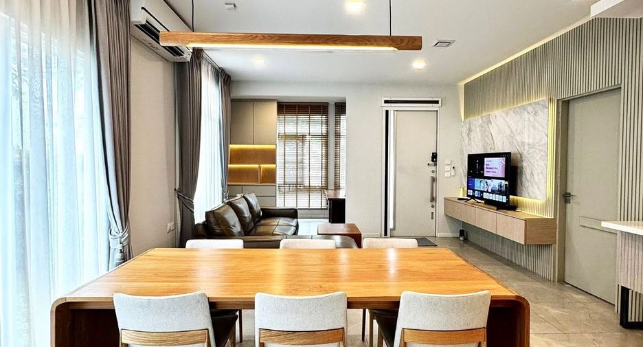 Haus zur Miete mit 4 Zimmer in Prawet, Bangkok