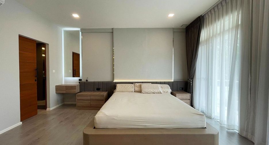 Haus zur Miete mit 4 Zimmer in Prawet, Bangkok