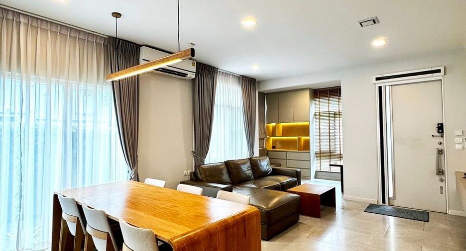Haus zur Miete mit 4 Zimmer in Prawet, Bangkok