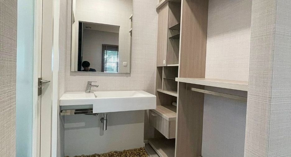 Haus zur Miete mit 4 Zimmer in Prawet, Bangkok