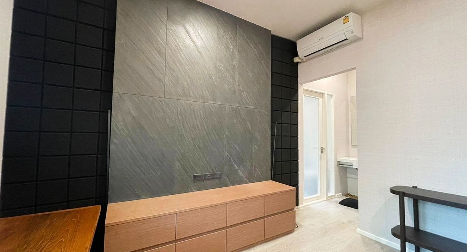 Haus zur Miete mit 4 Zimmer in Prawet, Bangkok