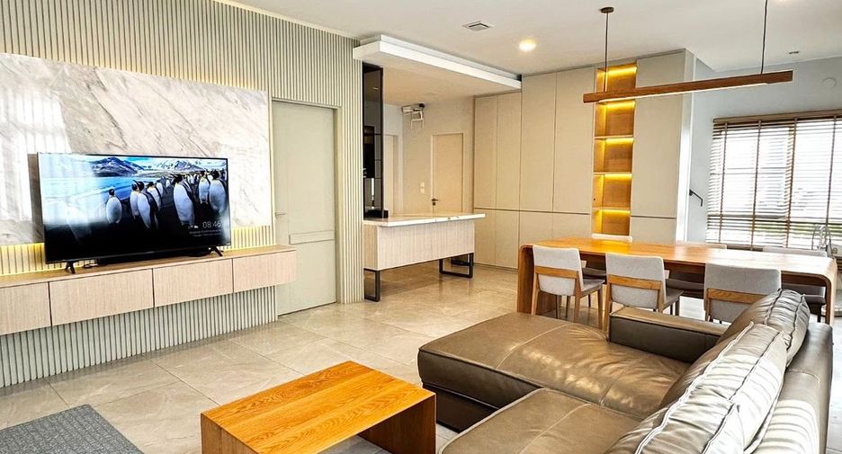 Haus zur Miete mit 4 Zimmer in Prawet, Bangkok