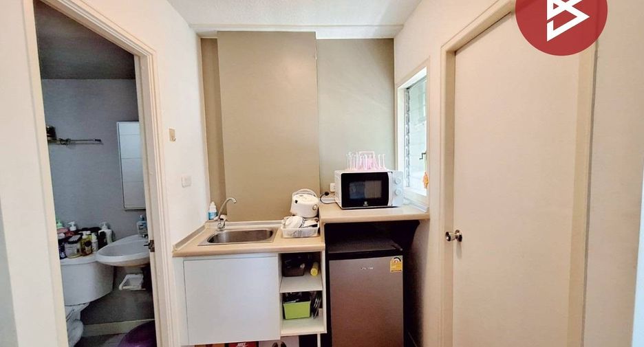For sale 1 bed condo in Lat Krabang, Bangkok