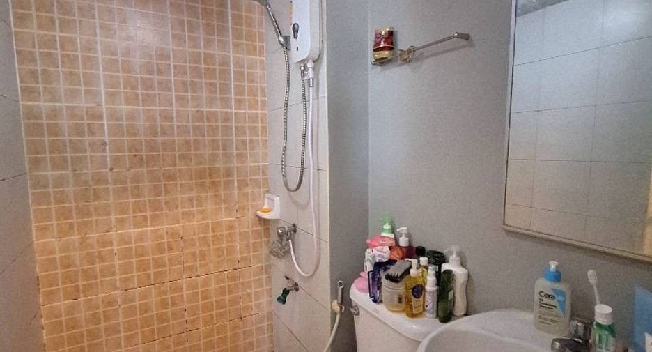 For sale 1 bed condo in Lat Krabang, Bangkok