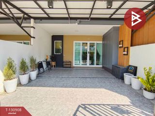 Casa adosada en venta de 3 habitaciones en Bang Phli, Samut Prakan