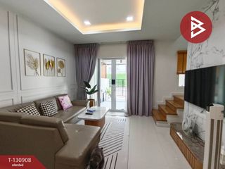 Casa adosada en venta de 3 habitaciones en Bang Phli, Samut Prakan