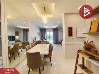 Casa adosada en venta de 3 habitaciones en Bang Phli, Samut Prakan