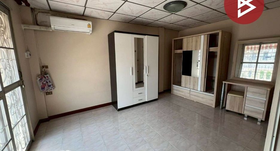 Reihenhaus zum Kauf mit 2 Zimmer in Lat Krabang, Bangkok