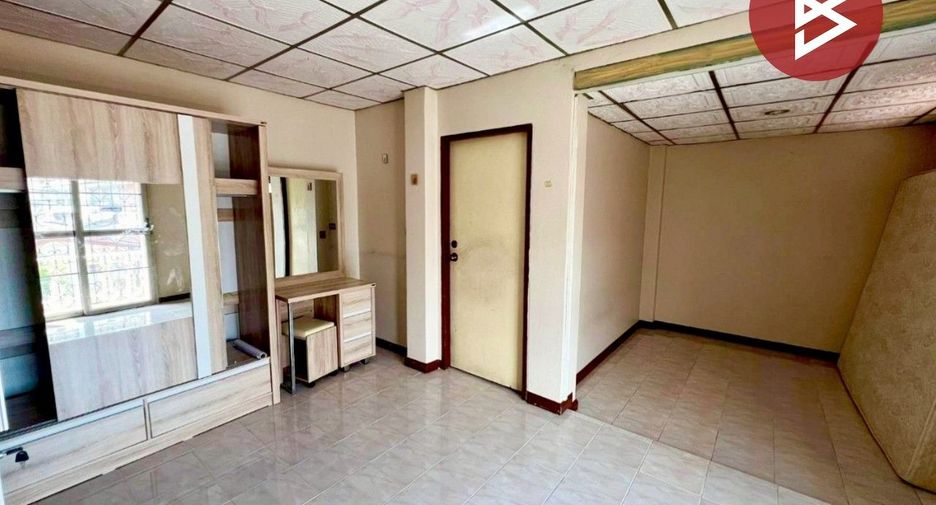 Reihenhaus zum Kauf mit 2 Zimmer in Lat Krabang, Bangkok
