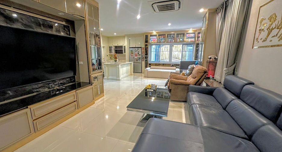 For sale 4 bedrooms house in Bang Phli, Samut Prakan