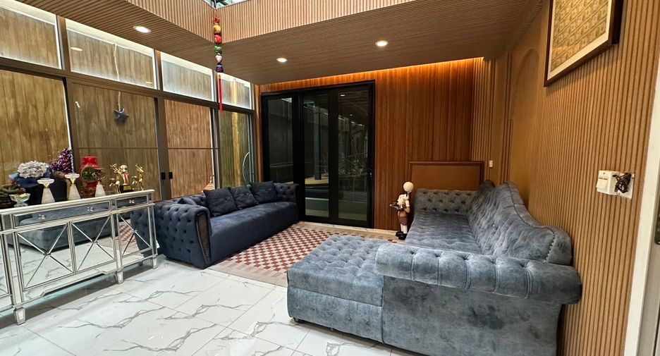 For sale 4 bedrooms house in Bang Phli, Samut Prakan