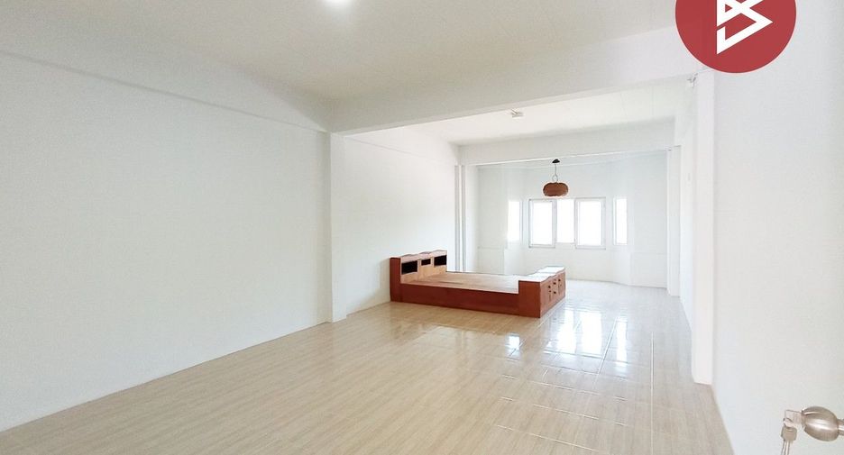Gewerbefläche zum Kauf mit 1 Zimmer in Suan Phueng, Ratchaburi