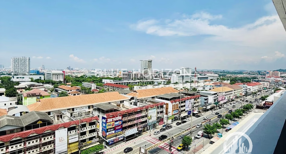 For sale 3 bedrooms condo in Bang Lamung, Chonburi