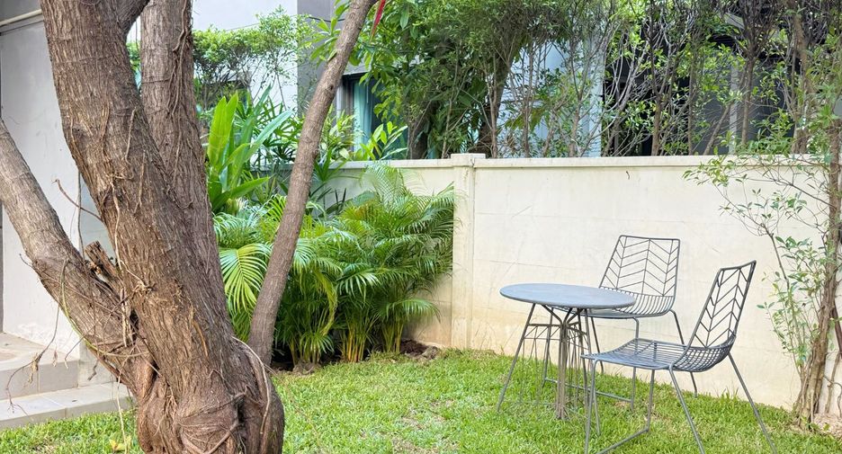 Casa en alquiler de 4 habitaciones en Bang Khen, Bangkok