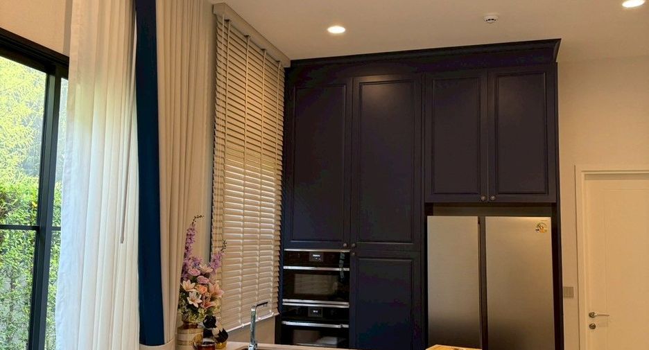 Haus zur Miete und zum Kauf mit 4 Zimmer in Bang Khen, Bangkok