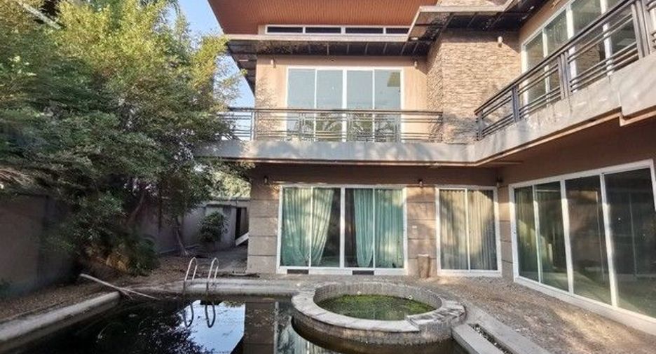 For sale 3 bedrooms house in Ban Bueng, Chonburi
