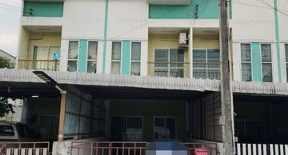 Casa adosada en venta de 1 habitaciones en Ban Bueng, Chonburi