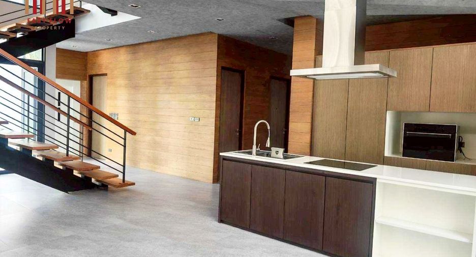 For sale 5 bedrooms house in Bang Sue, Bangkok