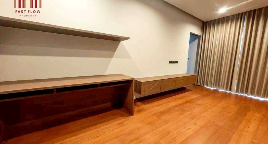 For sale 5 bedrooms house in Bang Sue, Bangkok