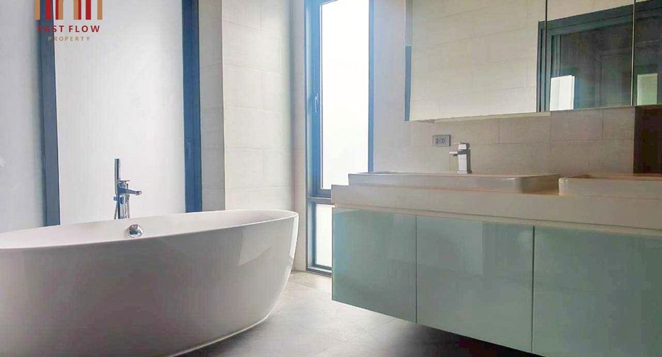 For sale 5 bedrooms house in Bang Sue, Bangkok