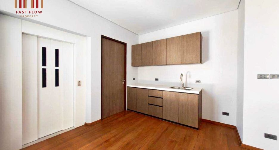 For sale 5 bedrooms house in Bang Sue, Bangkok