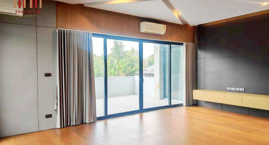 For sale 5 bedrooms house in Bang Sue, Bangkok
