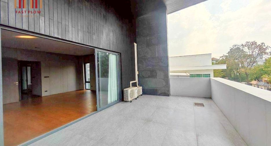 For sale 5 bedrooms house in Bang Sue, Bangkok