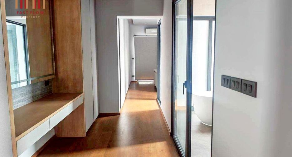 For sale 5 bedrooms house in Bang Sue, Bangkok