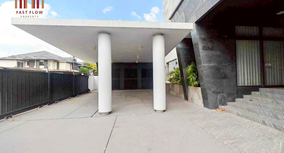 For sale 5 bedrooms house in Bang Sue, Bangkok