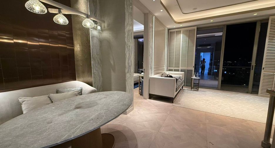 For rent 2 ベッドルーム condo in Khlong San, Bangkok