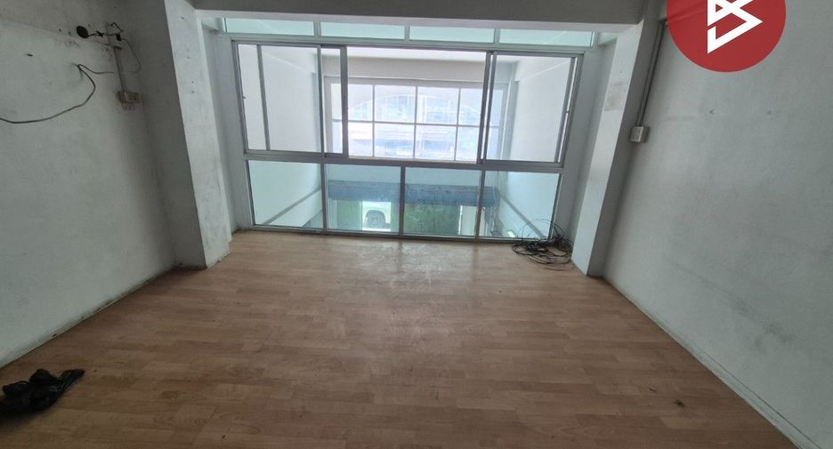 For sale 6 bedrooms retail Space in Mueang Samut Prakan, Samut Prakan