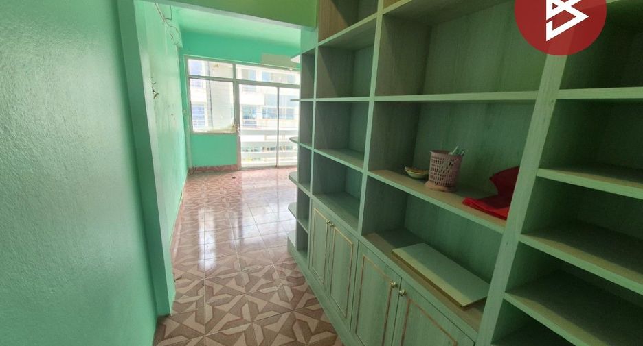 For sale 6 bedrooms retail Space in Mueang Samut Prakan, Samut Prakan