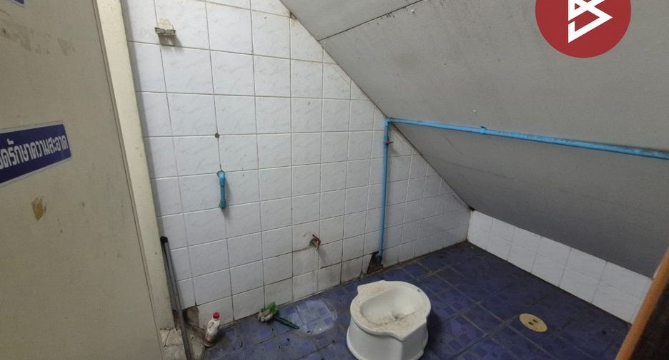 For sale 6 bedrooms retail Space in Mueang Samut Prakan, Samut Prakan