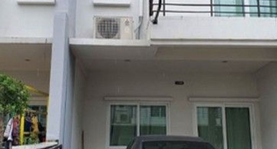 For sale 1 bed townhouse in Min Buri, Bangkok