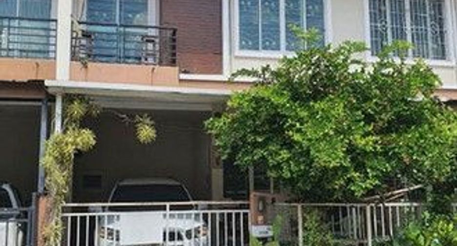 À vendre 1 chambre maison de ville à Khlong Sam Wa, Bangkok