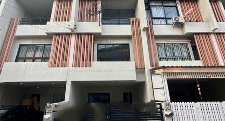 For sale 1 bed townhouse in Bueng Kum, Bangkok