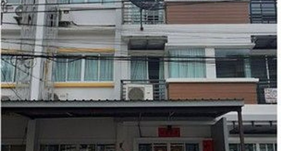 For sale 1 bed townhouse in Lat Krabang, Bangkok