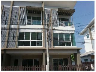 For sale 1 bed townhouse in Thung Khru, Bangkok